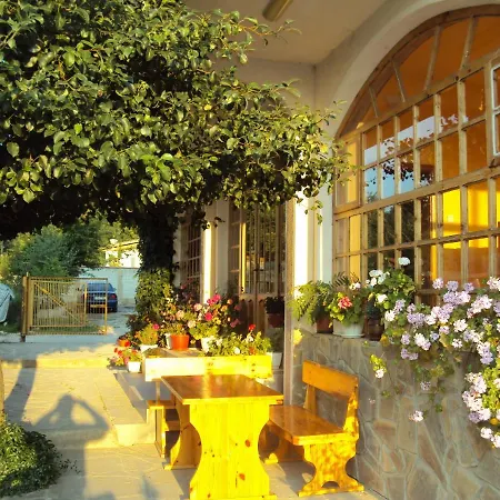 Amfora Гостевой дом Бяла